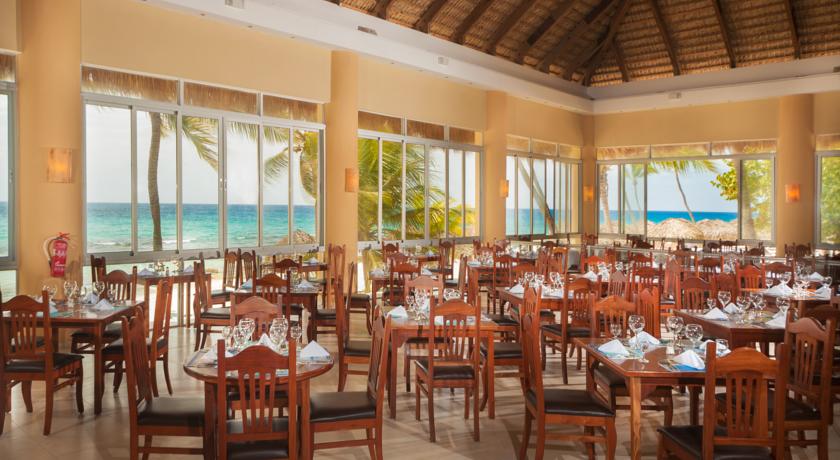 В ресторане