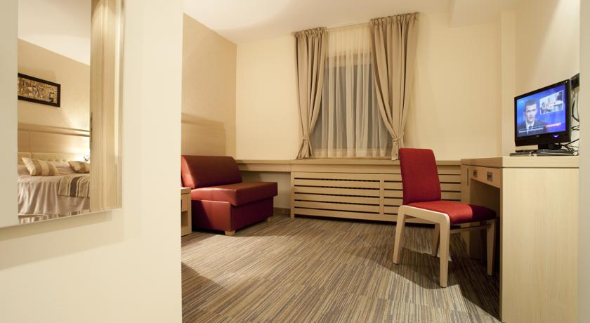 Номера в отеле Family Hotel Angella, Копаоник, Сербия