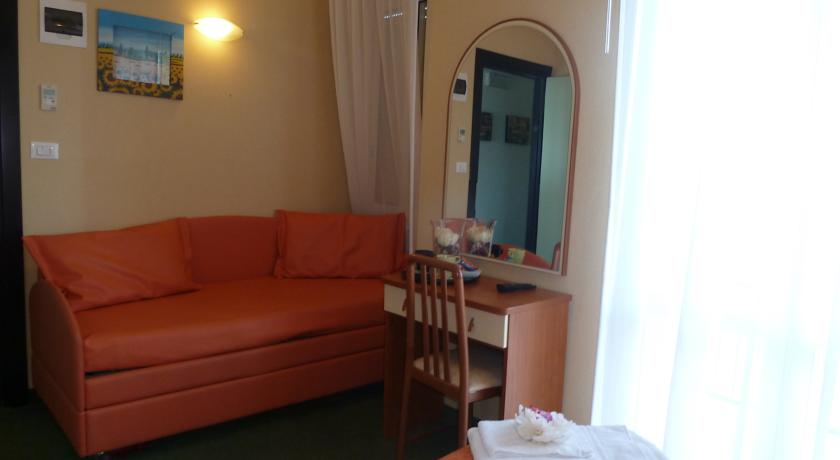 Номера в отеле Crosal, Римини, Италия