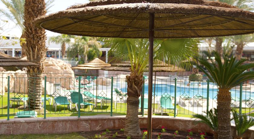 Территория отеля