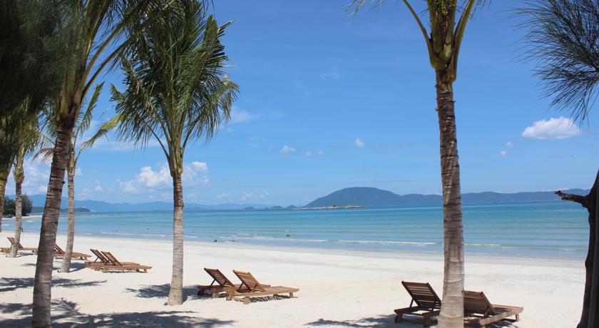 Песчаный пляж