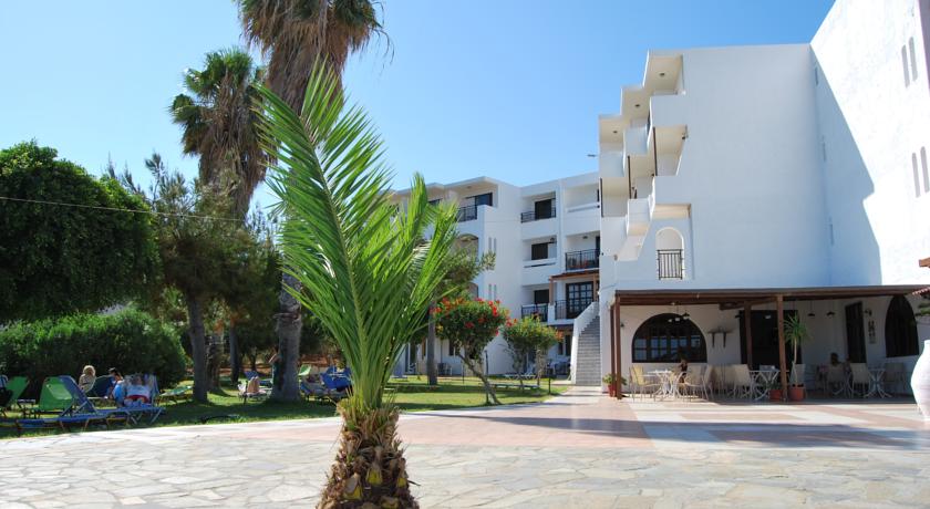 Территория отеля