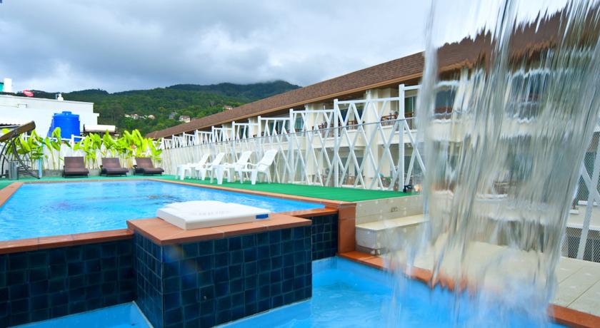 Открытый бассейн