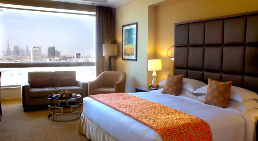 Номера в отеле Al Ghurair Rayhaan by Rotana, Дубай, ОАЭ
