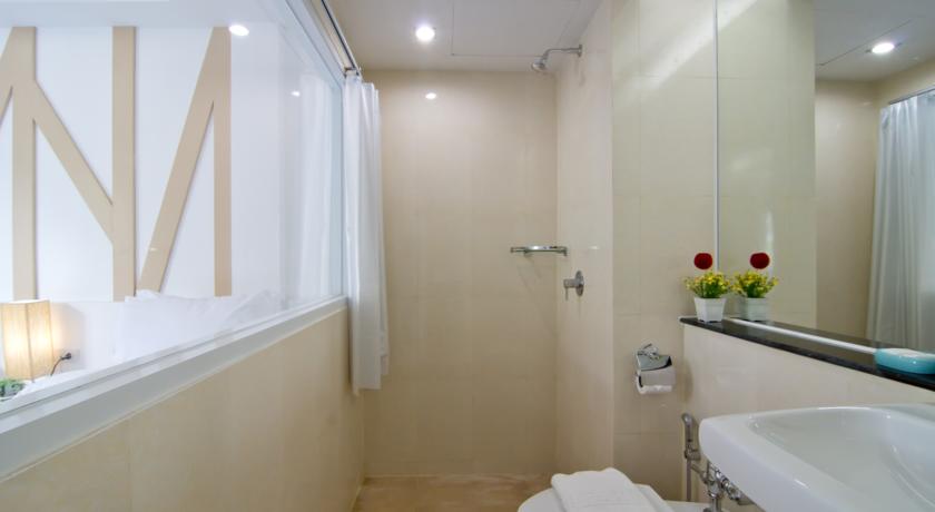 Номера в отеле Dragon Beach Resort, Паттайя, Таиланд