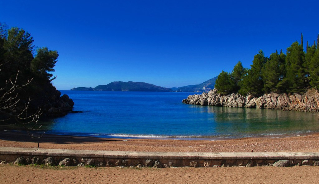черногория-пляж.jpg