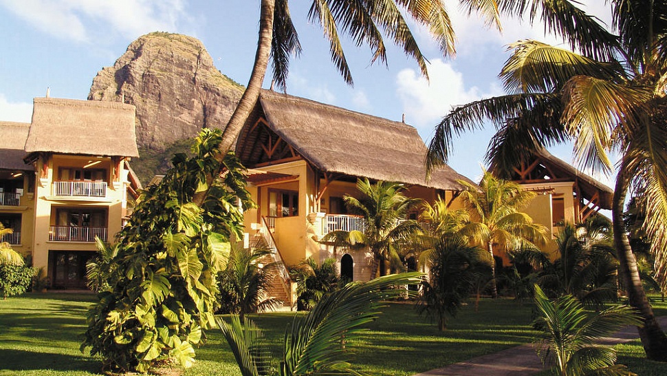 Paradis Beachcomber Golf Resort & SPA