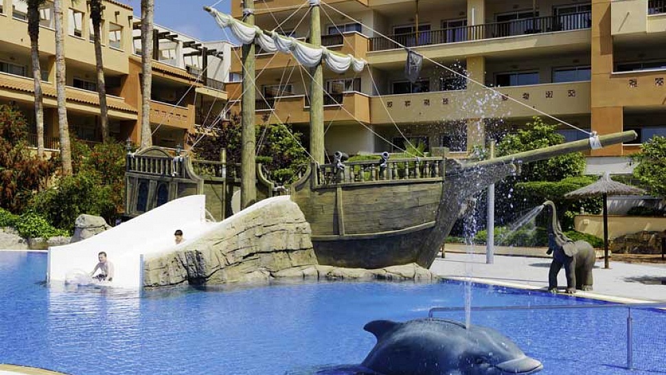  H10 Mediterranean Village