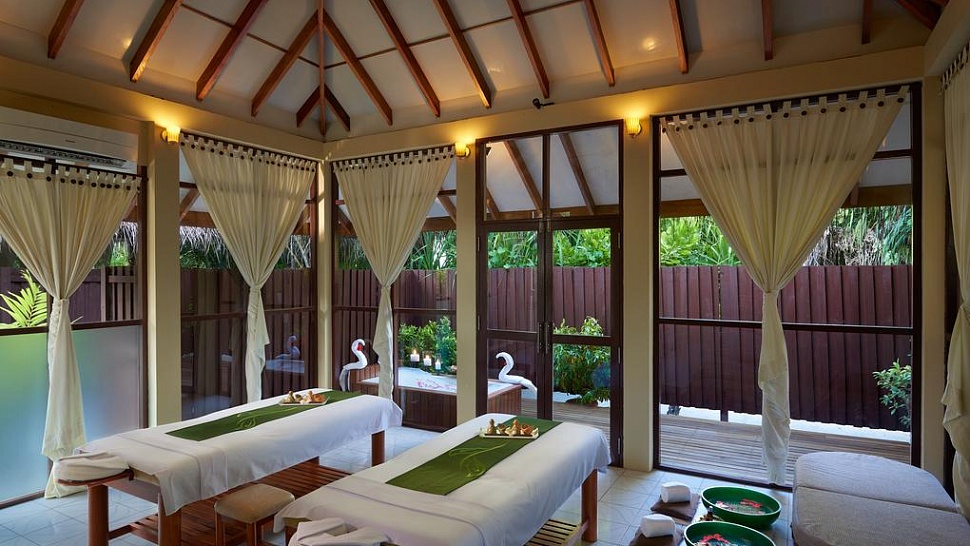 Cinnamon Hakuraa Huraa Maldives 