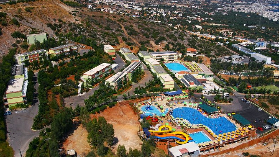 Территория отеля вид сверху