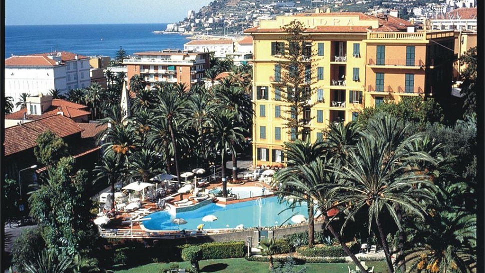 Территория отеля