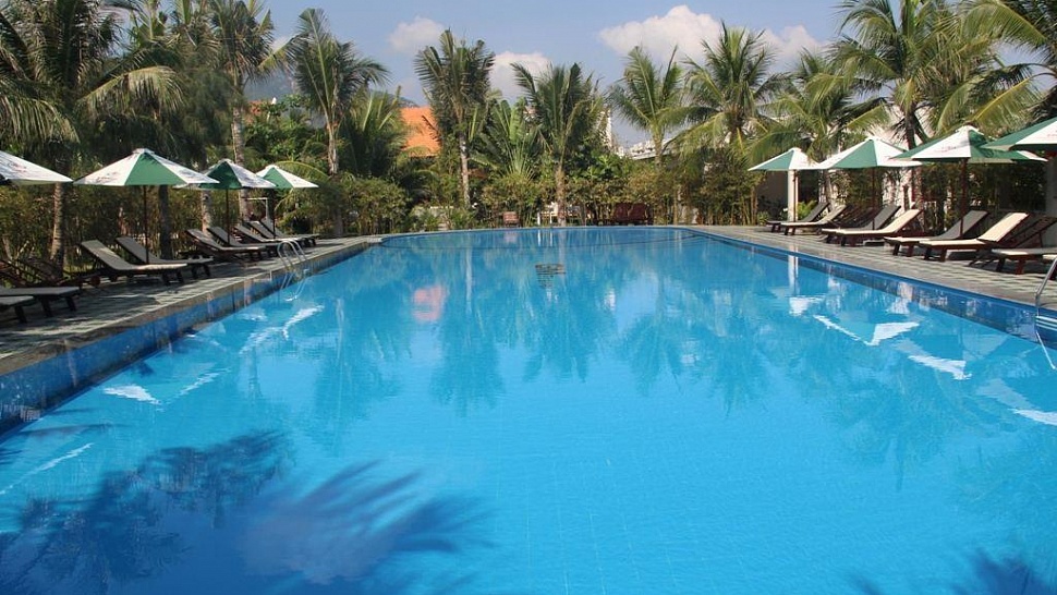 Открытый бассейн