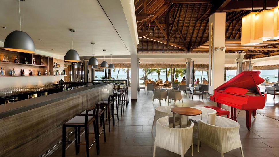 Paradis Beachcomber Golf Resort & SPA