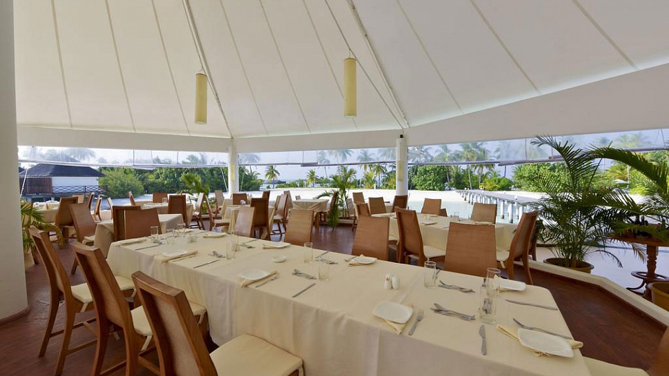 Safari Island Resort