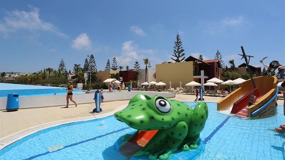 Детские аттракционы