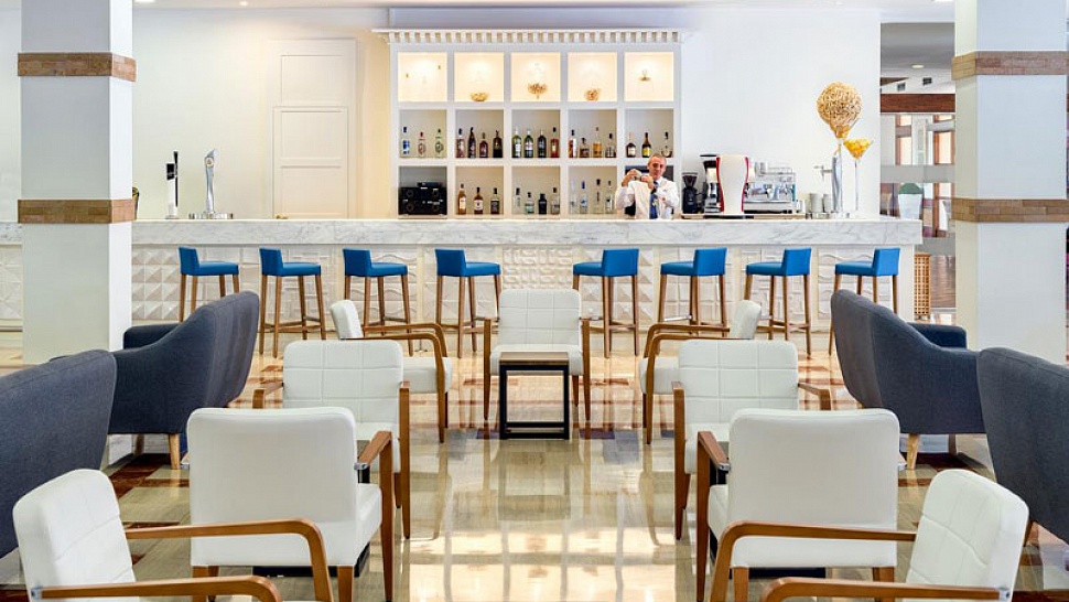  H10 Mediterranean Village