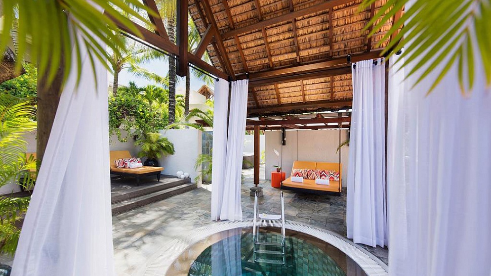 Constanсe Belle Mare Plage