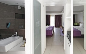 Riviera Resort Hotel