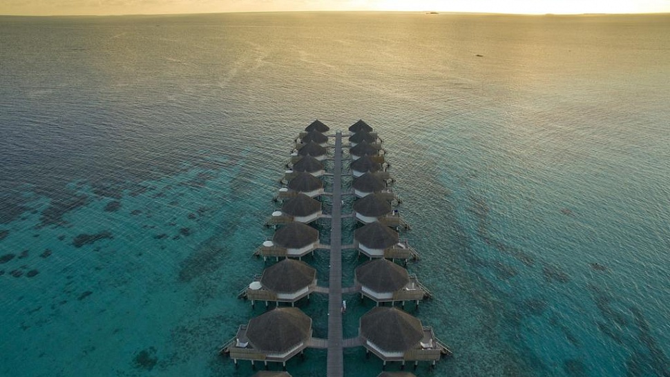 Angaga Island Resort