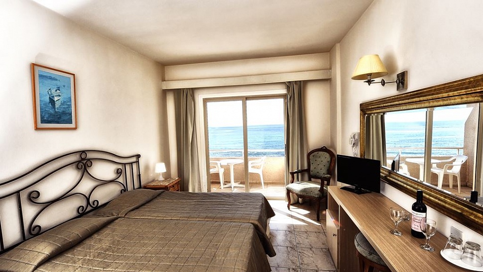 Номера в отеле Pierre Anne Beach Hotel, Айя-Напа, Кипр