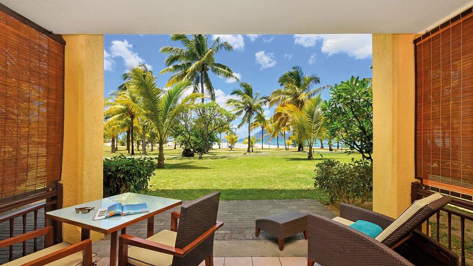 Paradis Beachcomber Golf Resort & SPA