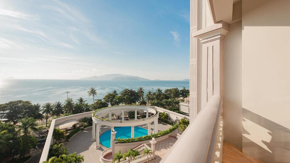 Sunrise Nha Trang Beach Hotel