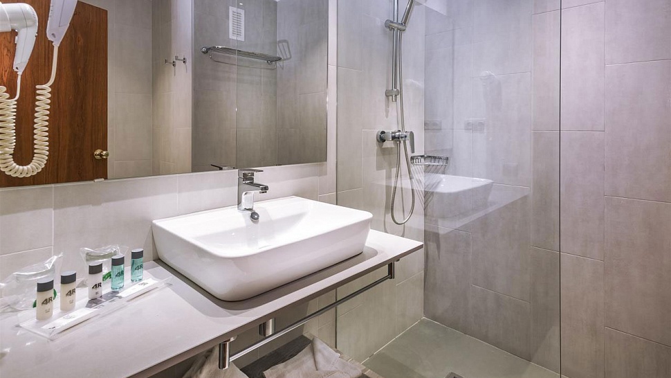 4R Salou Park Resort l