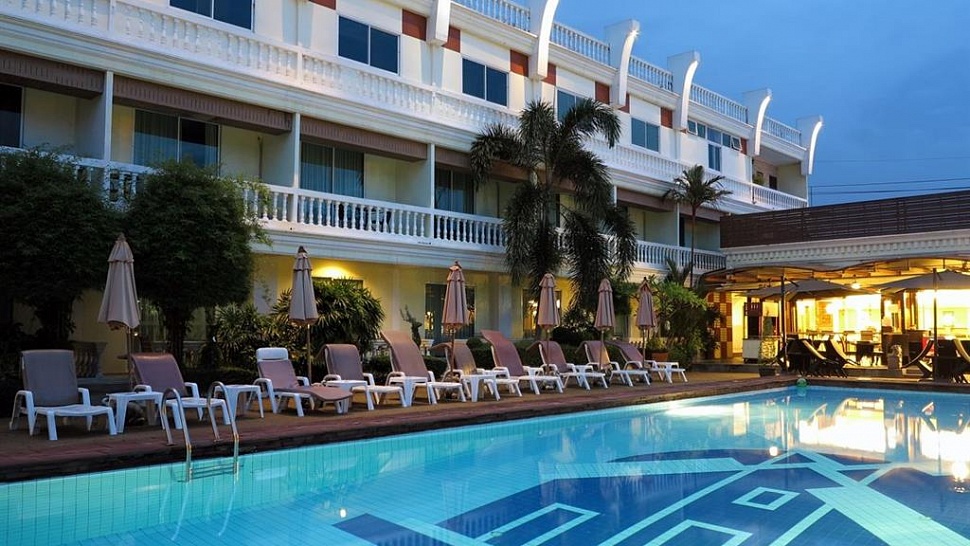 Открытый бассейн