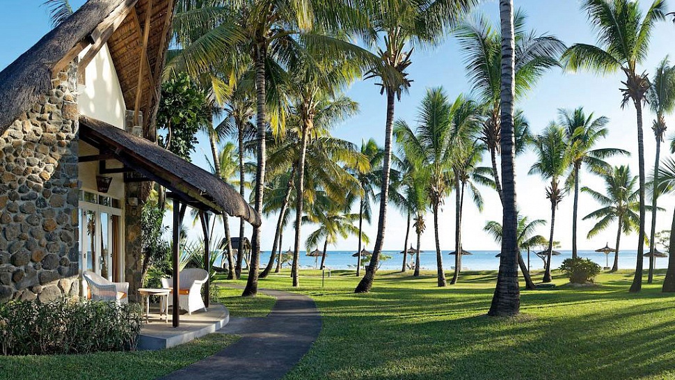 La Pirogue Resort & SPA