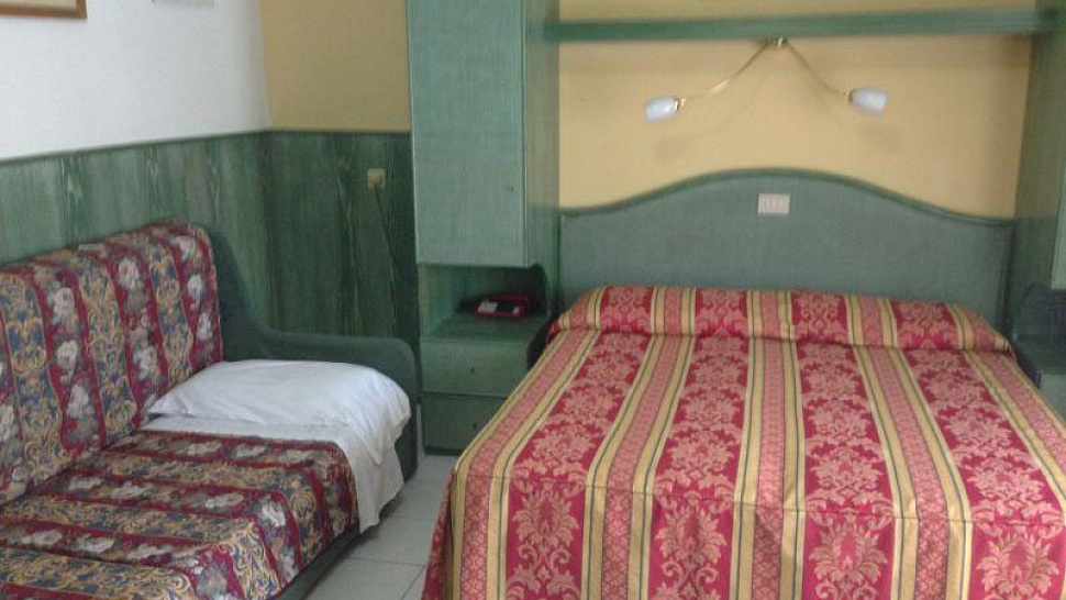 Harry's hotel