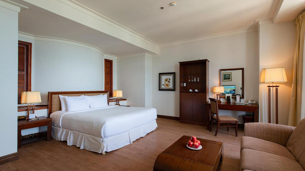 Sunrise Nha Trang Beach Hotel