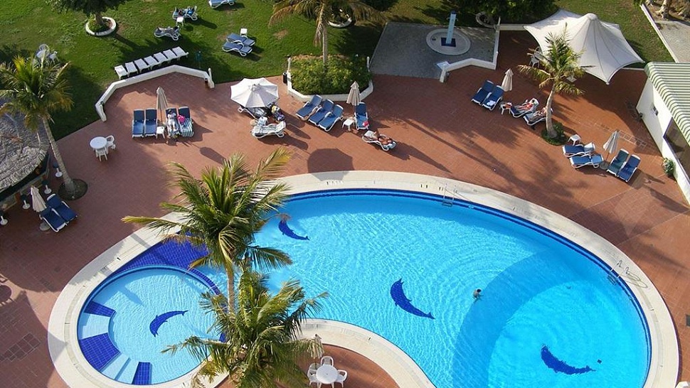 Открытый бассейн