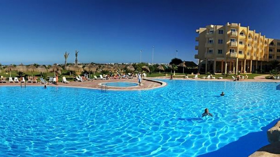 Открытый бассейн