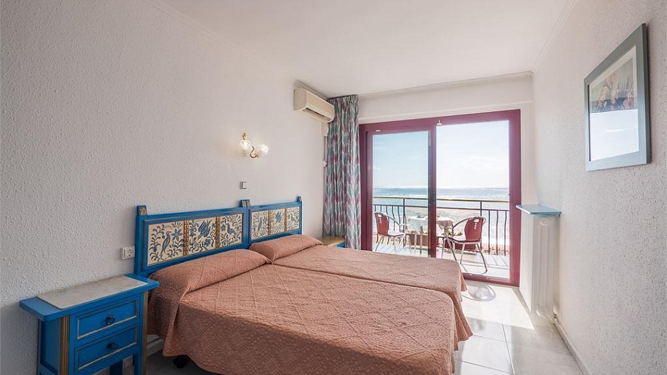 Номера в отеле Checkin Garbi, Калелья, Испания