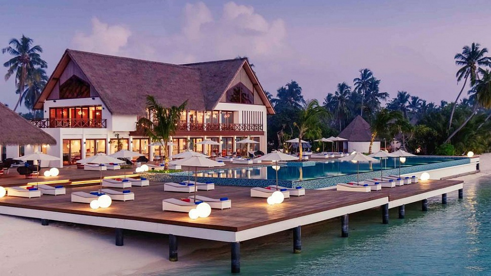 Mercure Maldives Kooddoo resort