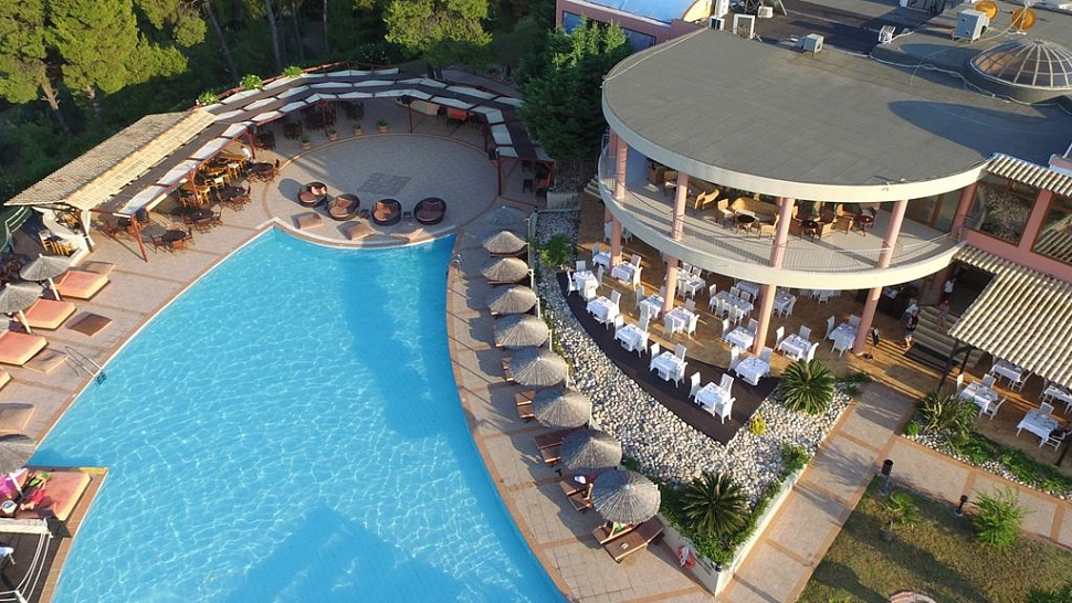 Территория отеля