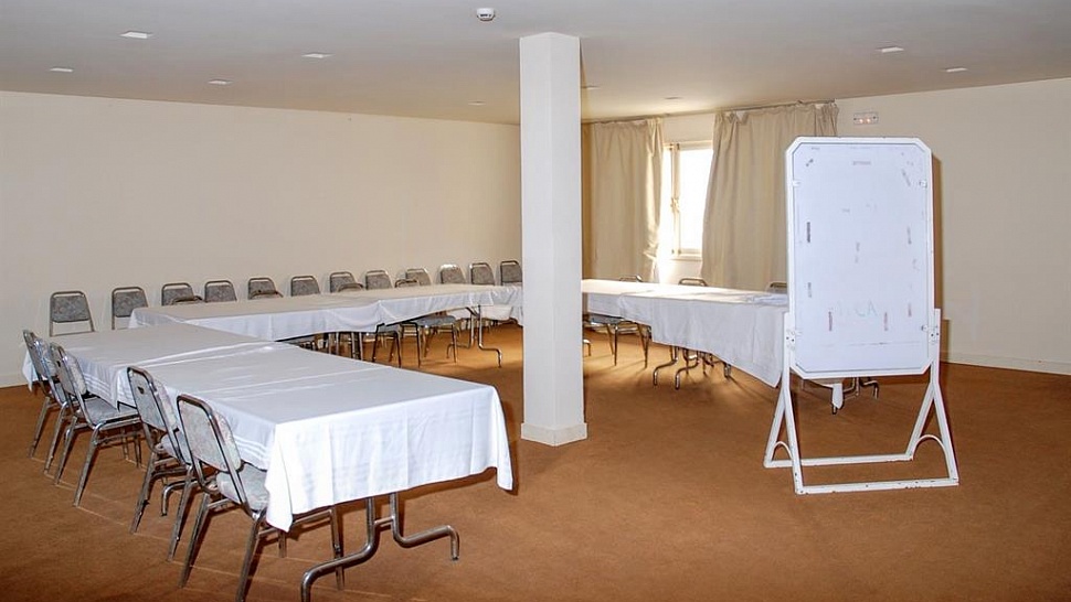 Комната для переговоров