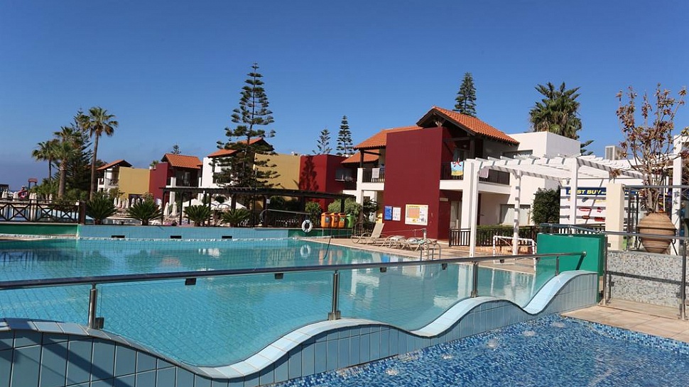 Открытый бассейн