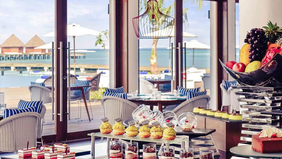 Mercure Maldives Kooddoo resort