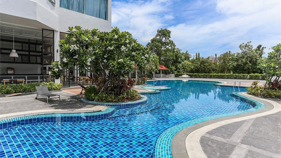 Открытый бассейн