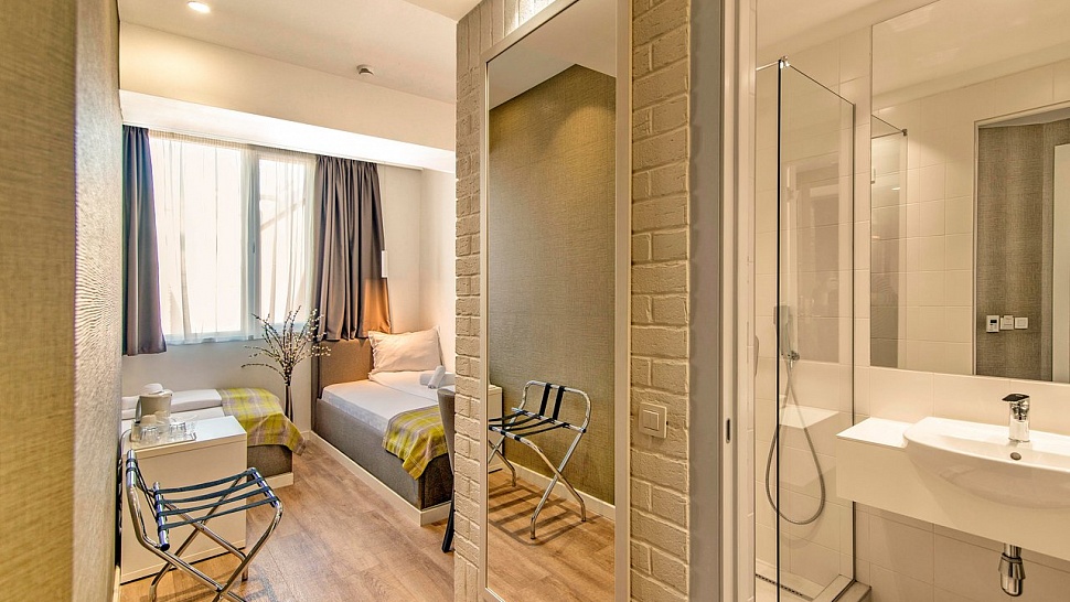 Belgrade Inn Garni Hotel