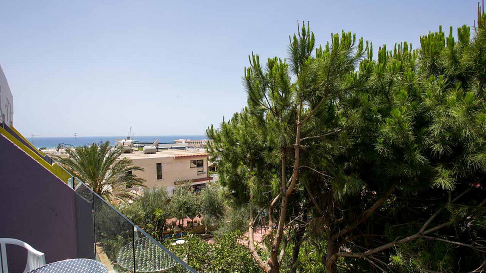 Flora-Maria Hotel & Annex