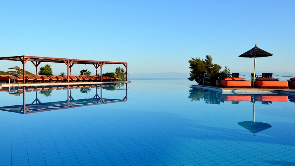 Открытый бассейн