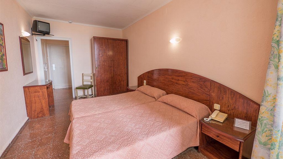 Номера в отеле Checkin Garbi, Калелья, Испания