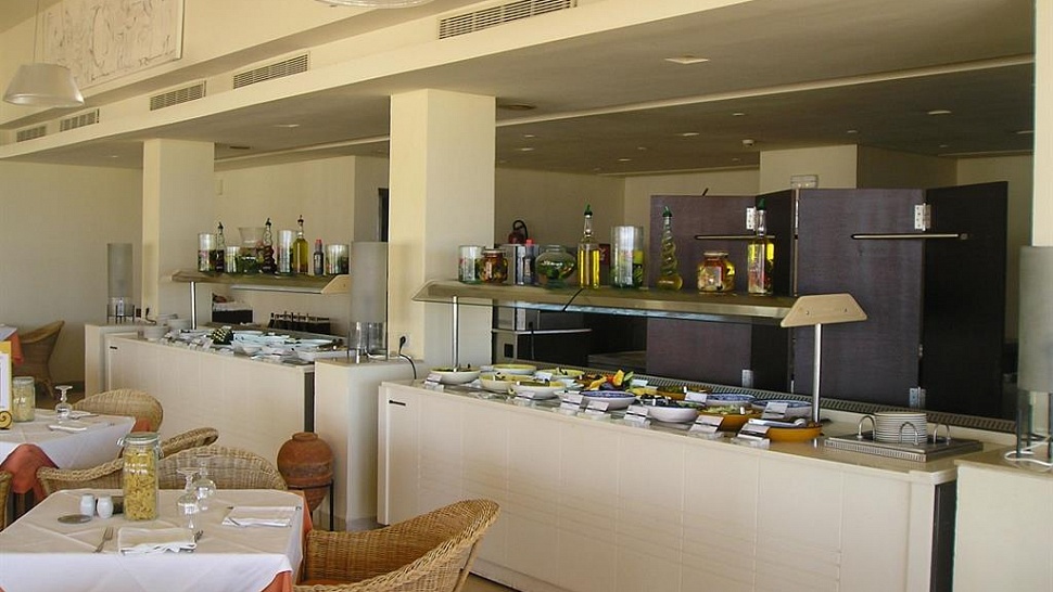 Ресторан со шведским столом